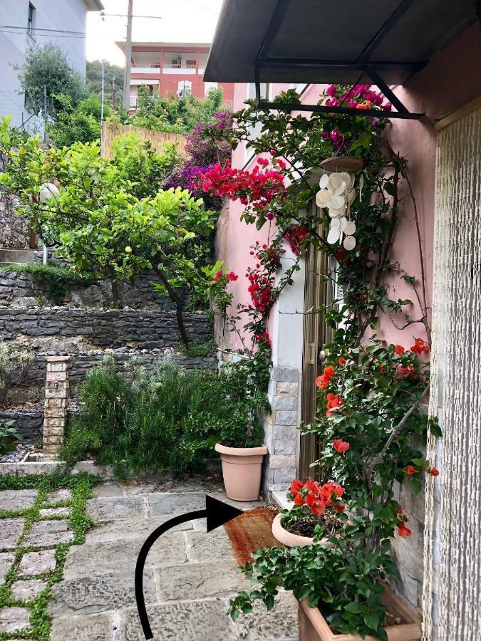 פורטו ונרה Onde House Casa Vacanze Le Grazie מראה חיצוני תמונה
